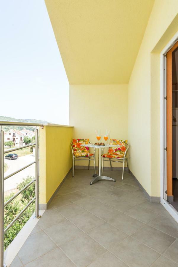Apartments Petra Trogir Exterior photo